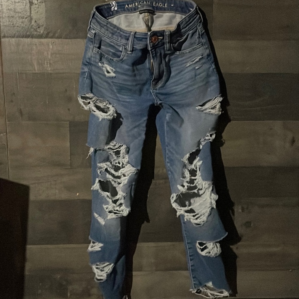 American eagle mom jeans